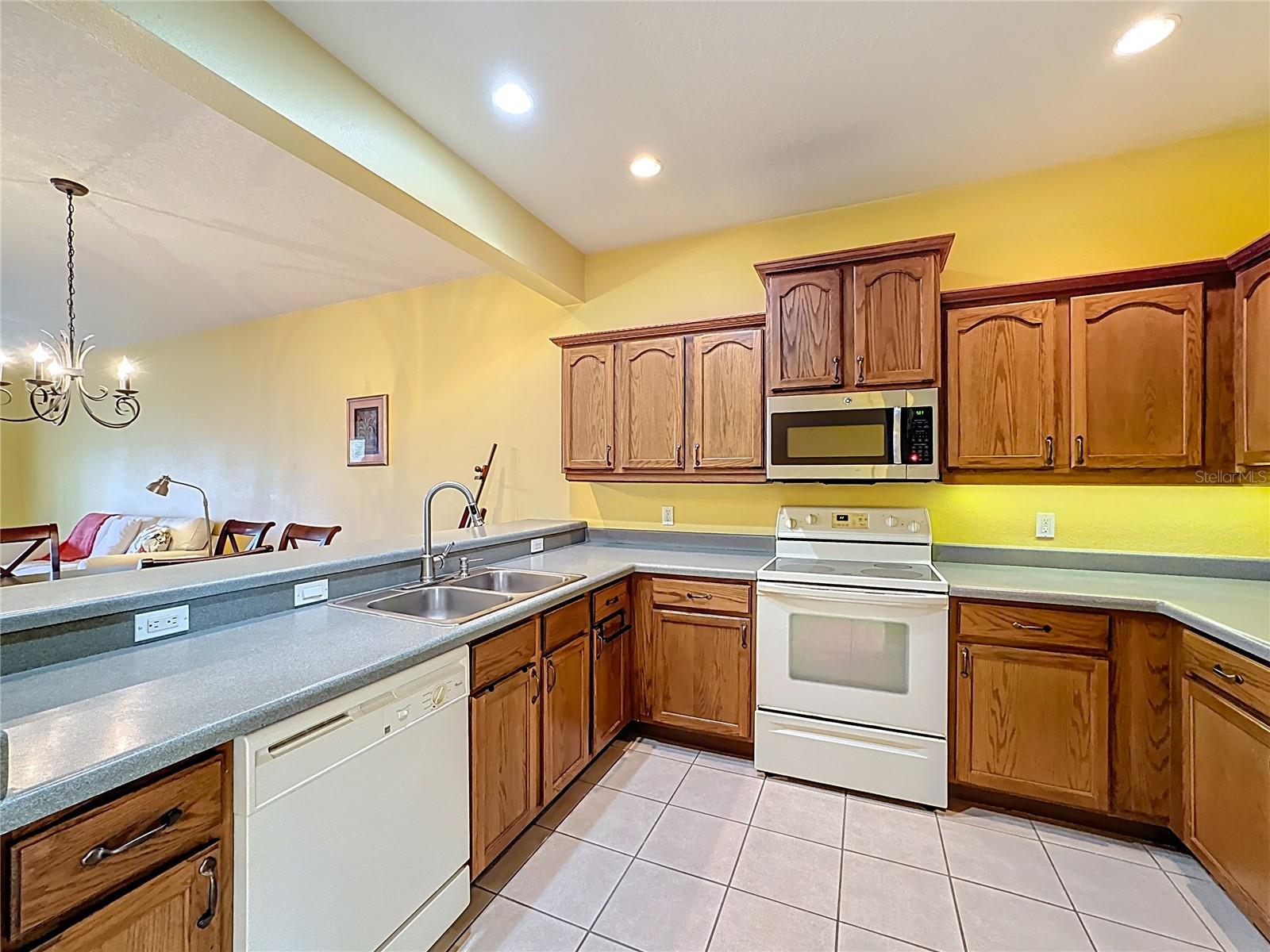 SPANISH POINT - Residential