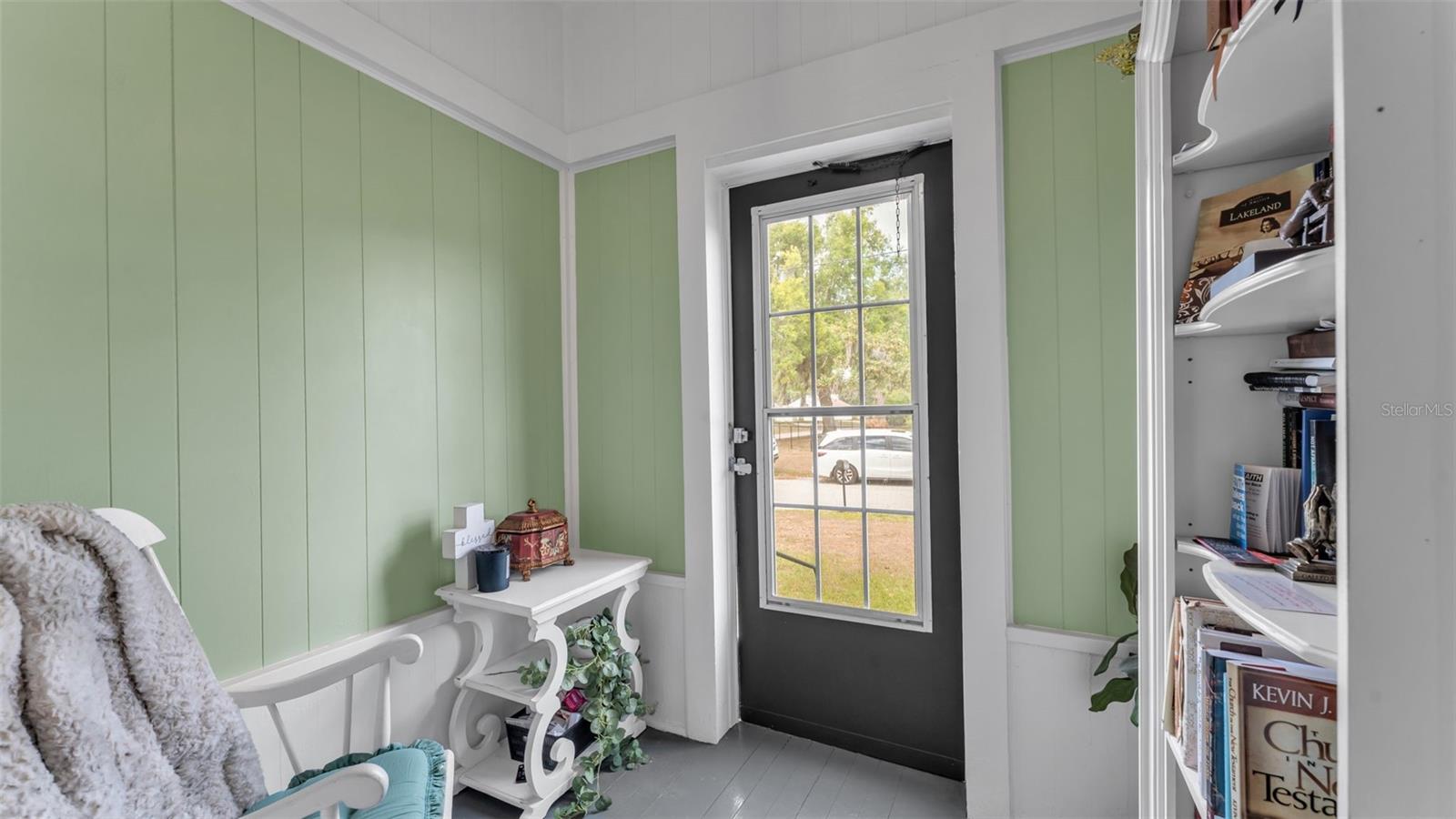 495 W PLUMOSA STREET