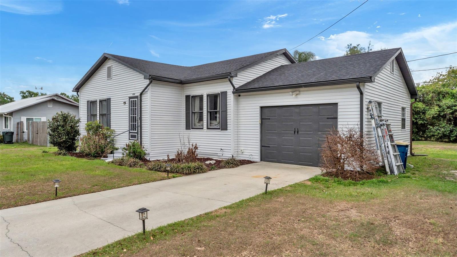 495 W PLUMOSA STREET