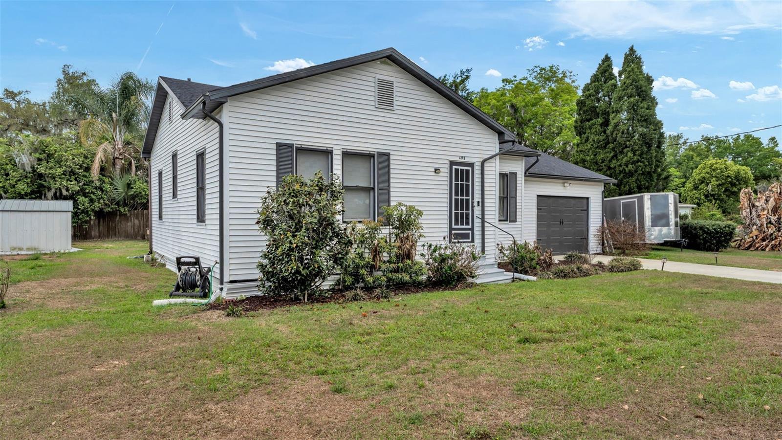 495 W PLUMOSA STREET