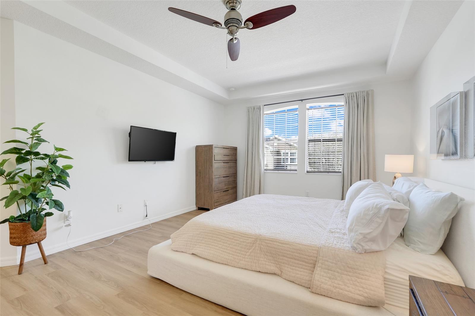 STRATFORD GREEN - Residential