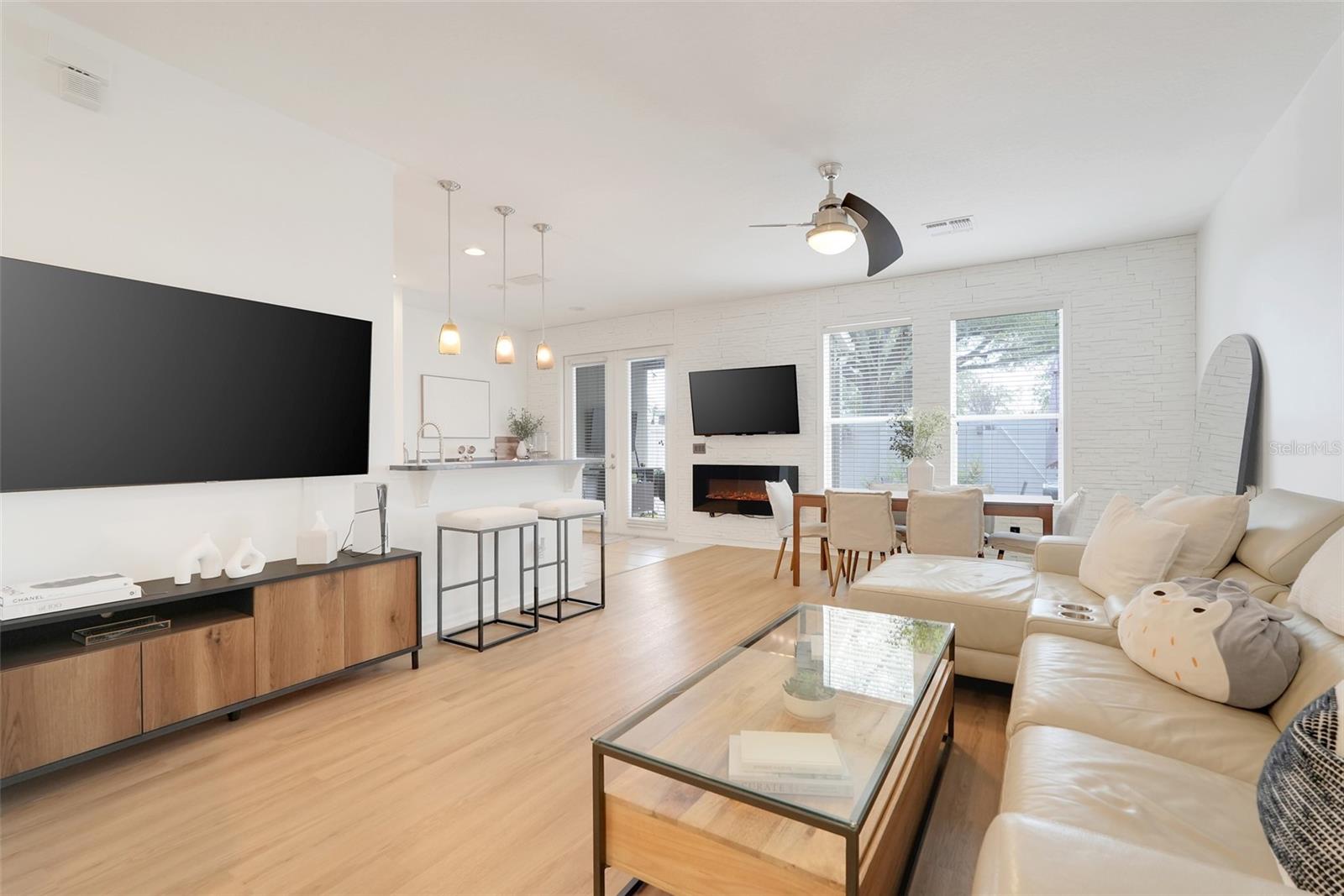 STRATFORD GREEN - Residential