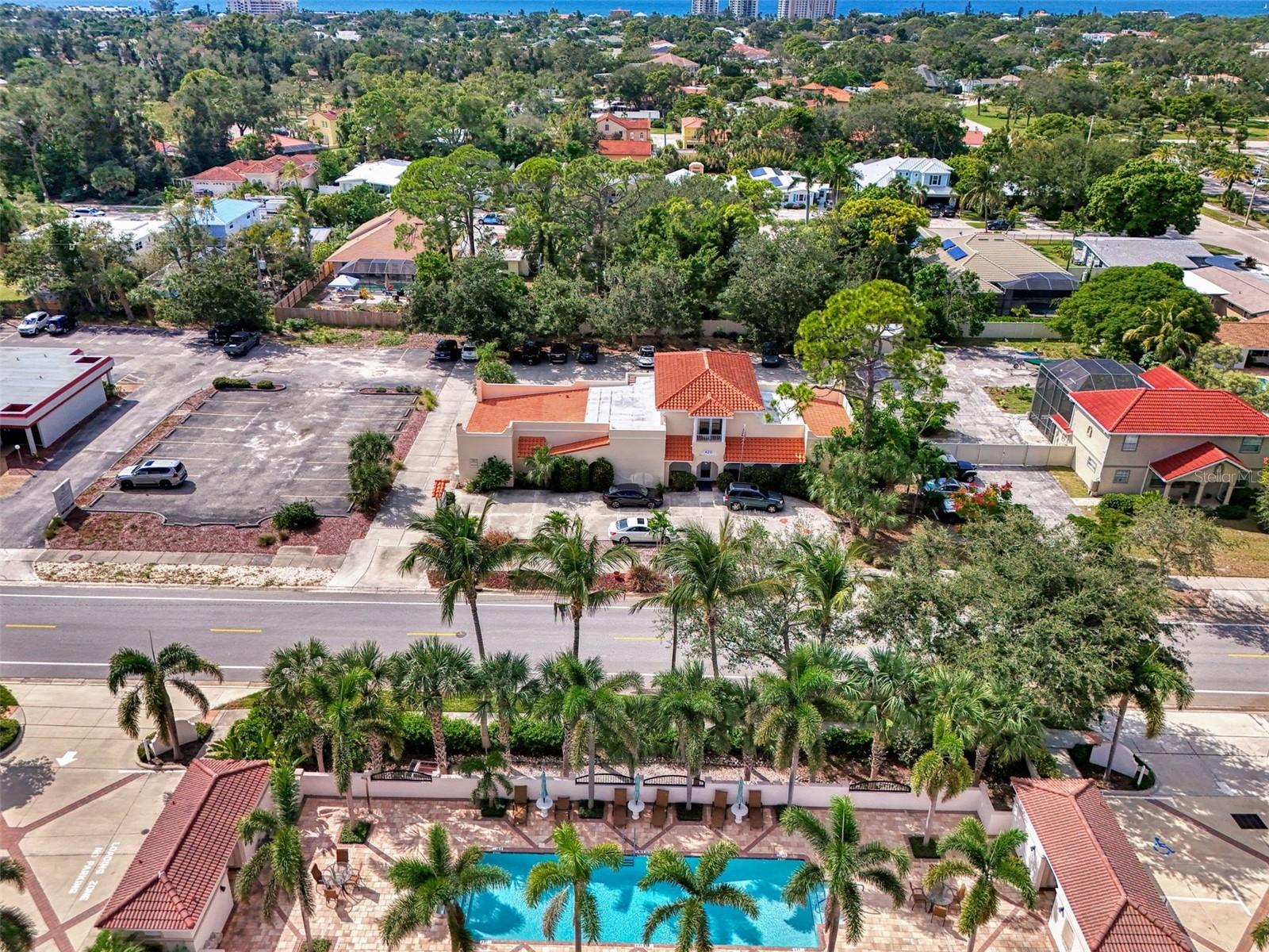 ISLAND COURT VENICE - Residential