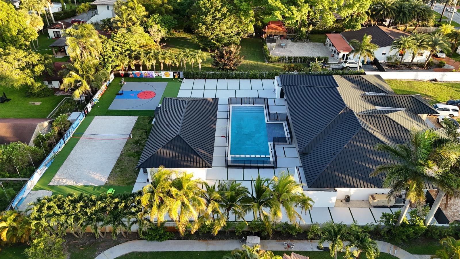 SWEETWATER ESTATES SUB - Residential