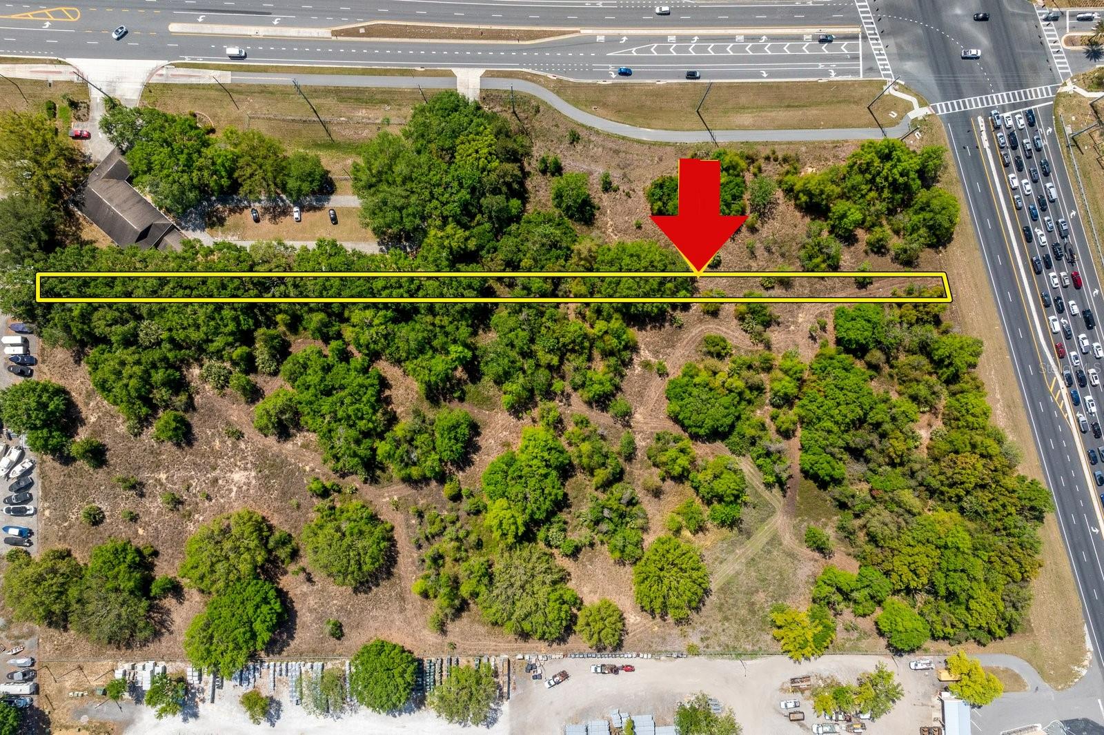 This is perfectly positioned to attract a high volume of traffic With the completion of Florida Turnpike Exit #278, the region is well-equipped to support expansion driven by growth from Orlando and Tampa , Only 30' frontage on Hwy 27 and possibility to be for use of a Billboard Advertisement alone ., you would need to apply for approval,.
ALSO THERE IS A POSSIBILITY TO BE COMBINED WITH OTHER AVAILABLE ADJENTA PARCELS TO MAKE A GREAT COMMERCIAL BUILDING SITE. THIS PROPERTIES IS LOCATED IN THE COUNTY BUT IS SURROUNDED BY THE CITY OF MINNEOLA.
