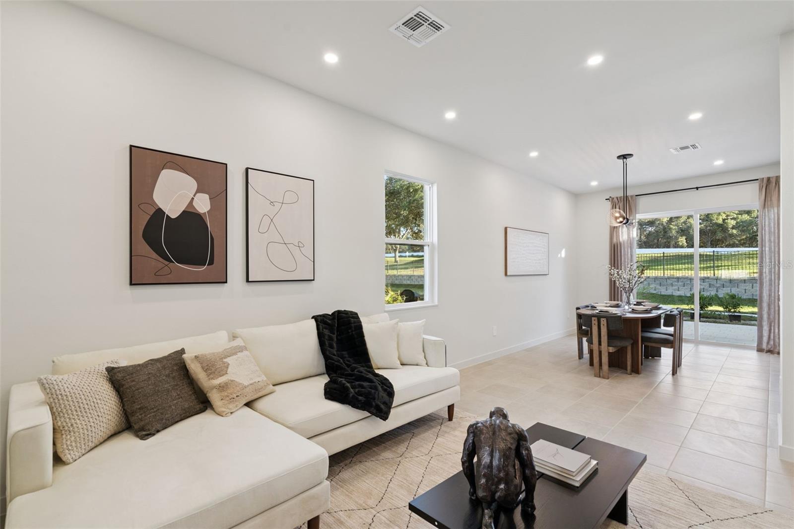 439 SKYFIELD COURT