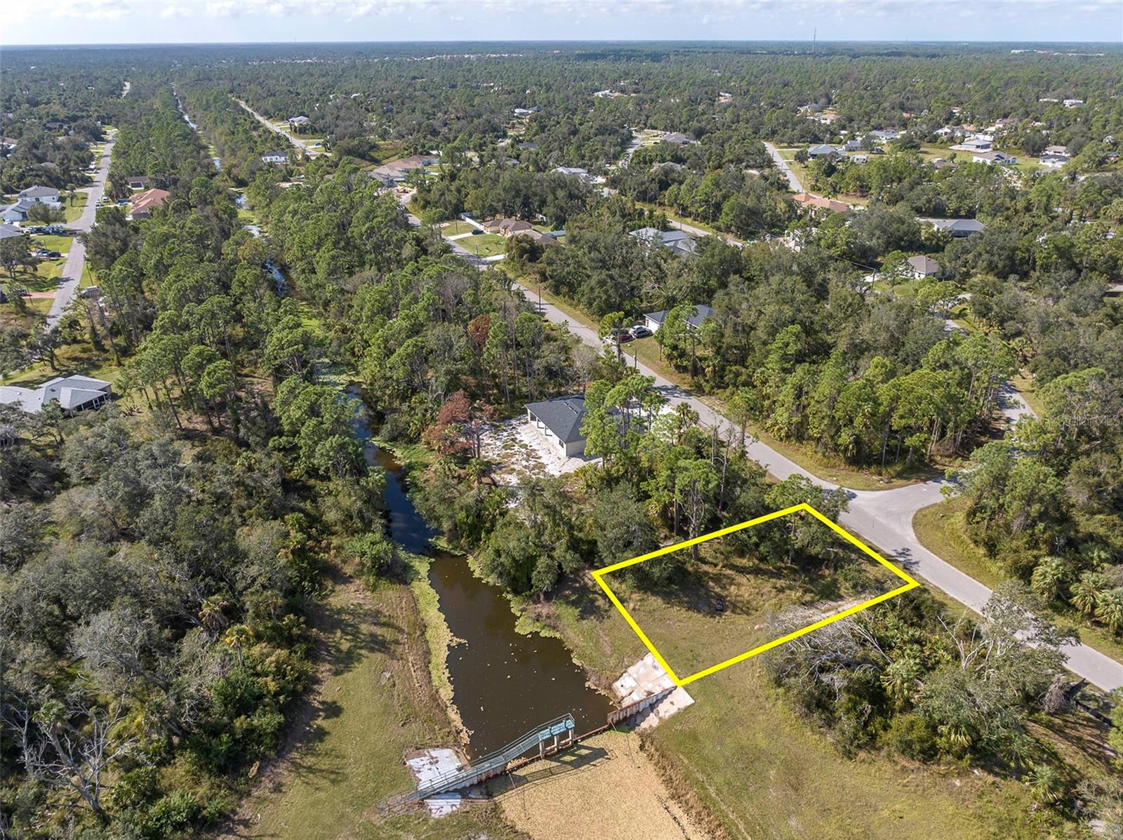 PORT CHARLOTTE SUB 32 - Land