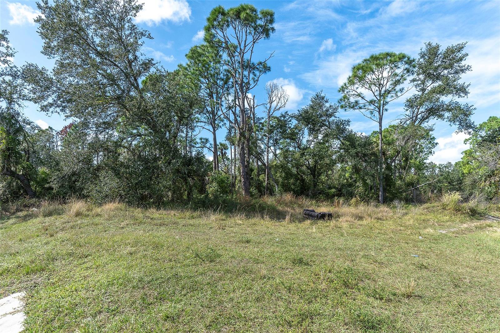 PORT CHARLOTTE SUB 32 - Land