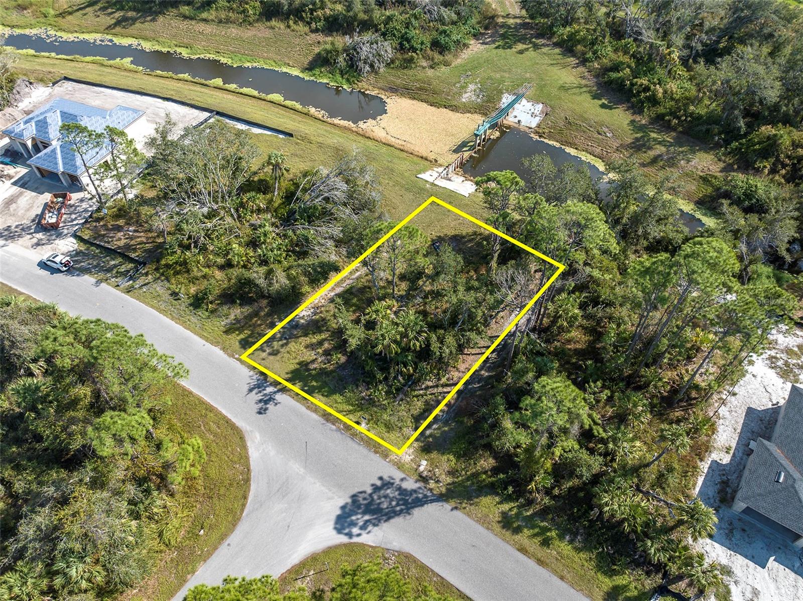 PORT CHARLOTTE SUB 32 - Land