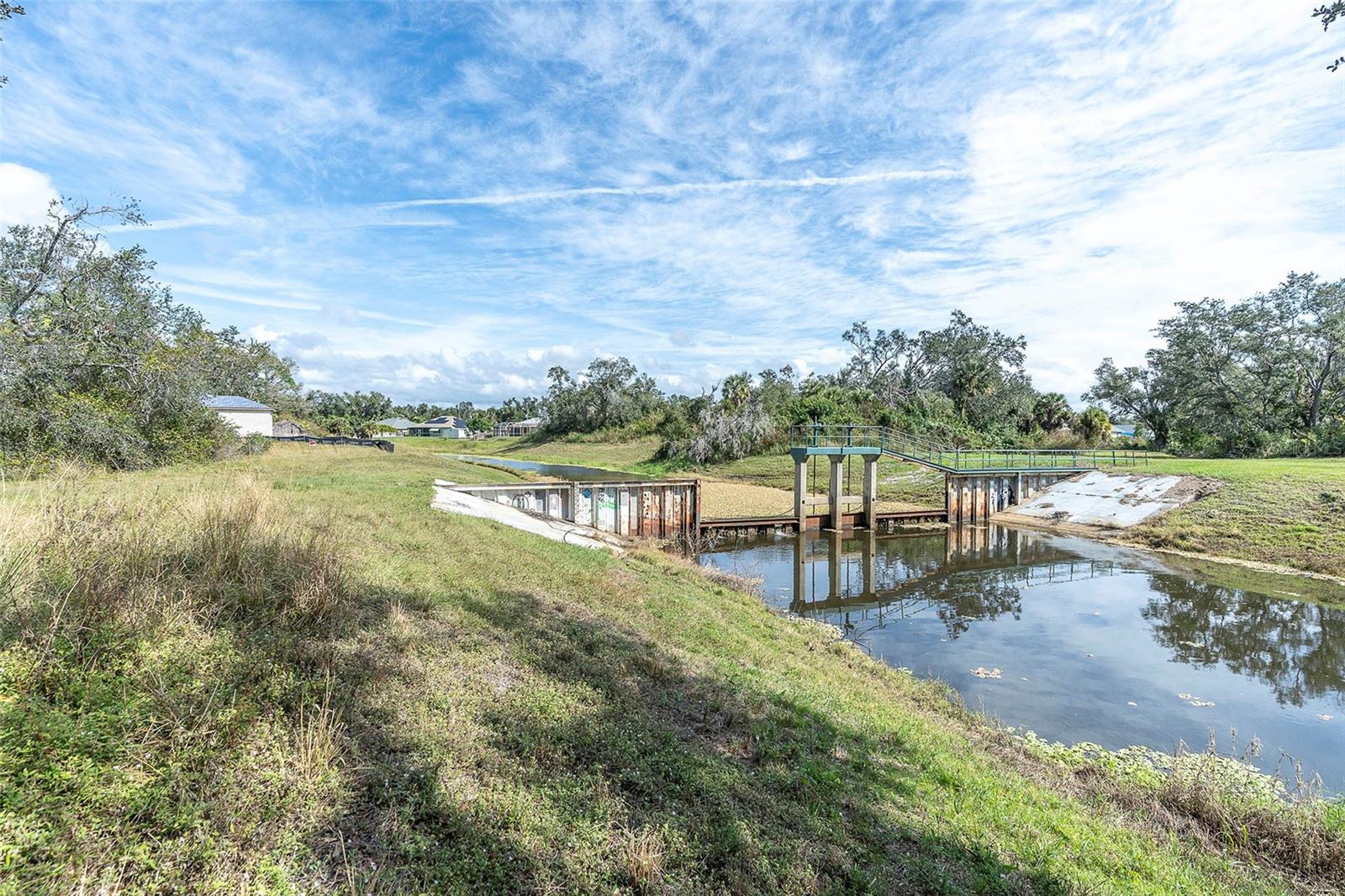 PORT CHARLOTTE SUB 32 - Land