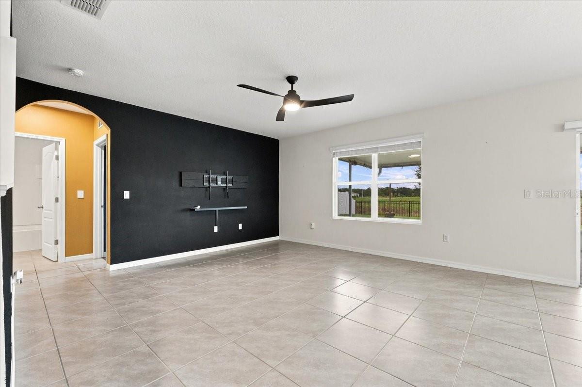 2934 LONG POND DRIVE