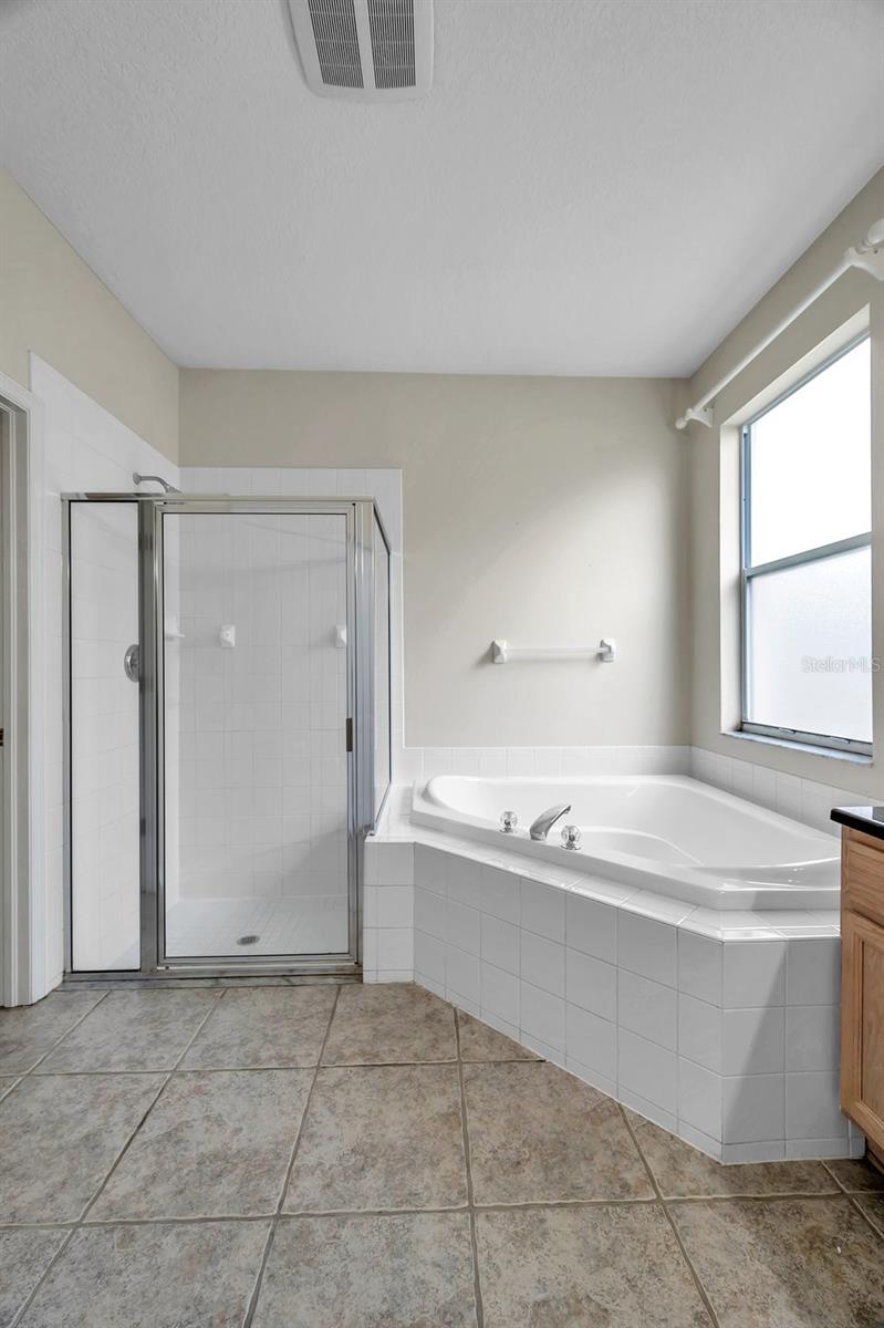 LAKEVIEW VILLAGE SEC M - Residential Lease