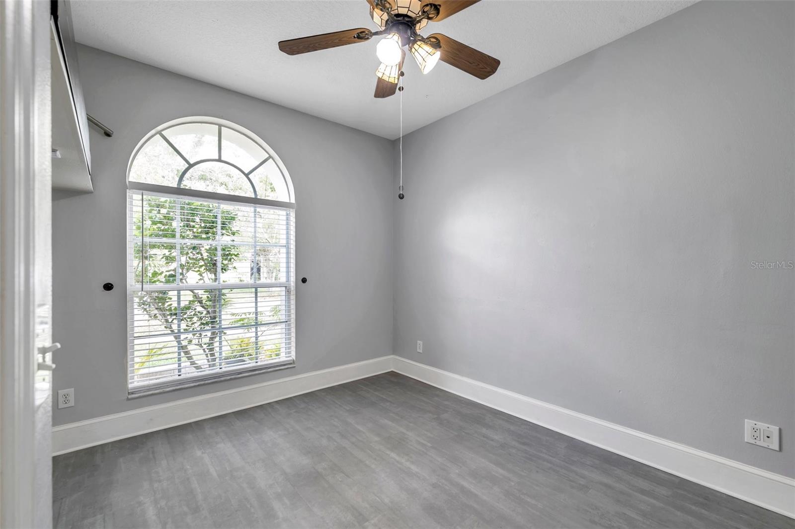 LAKEVIEW VILLAGE SEC M - Residential Lease