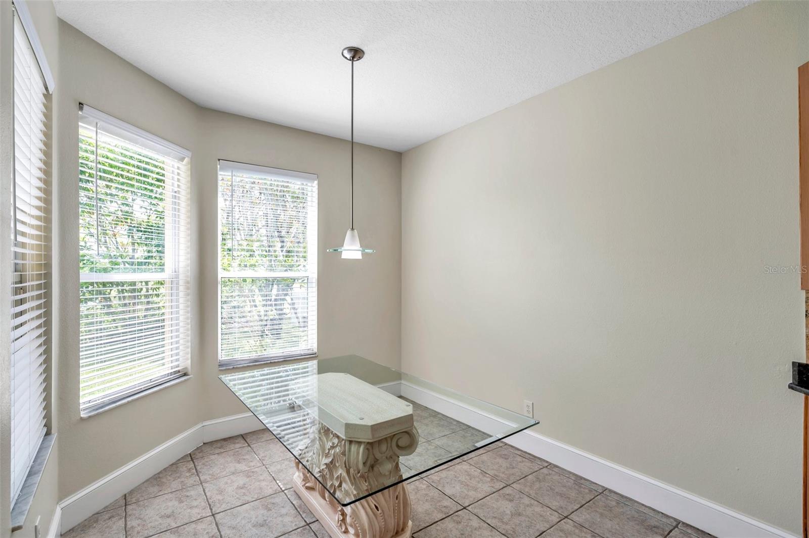 LAKEVIEW VILLAGE SEC M - Residential Lease