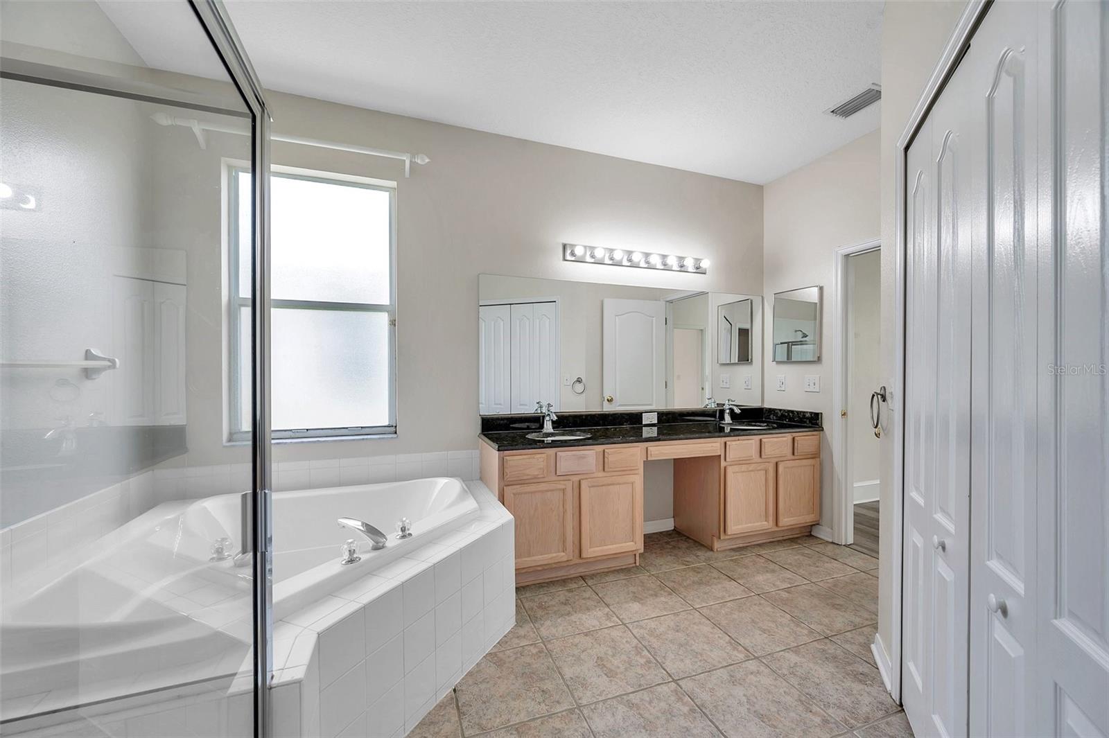 LAKEVIEW VILLAGE SEC M - Residential Lease