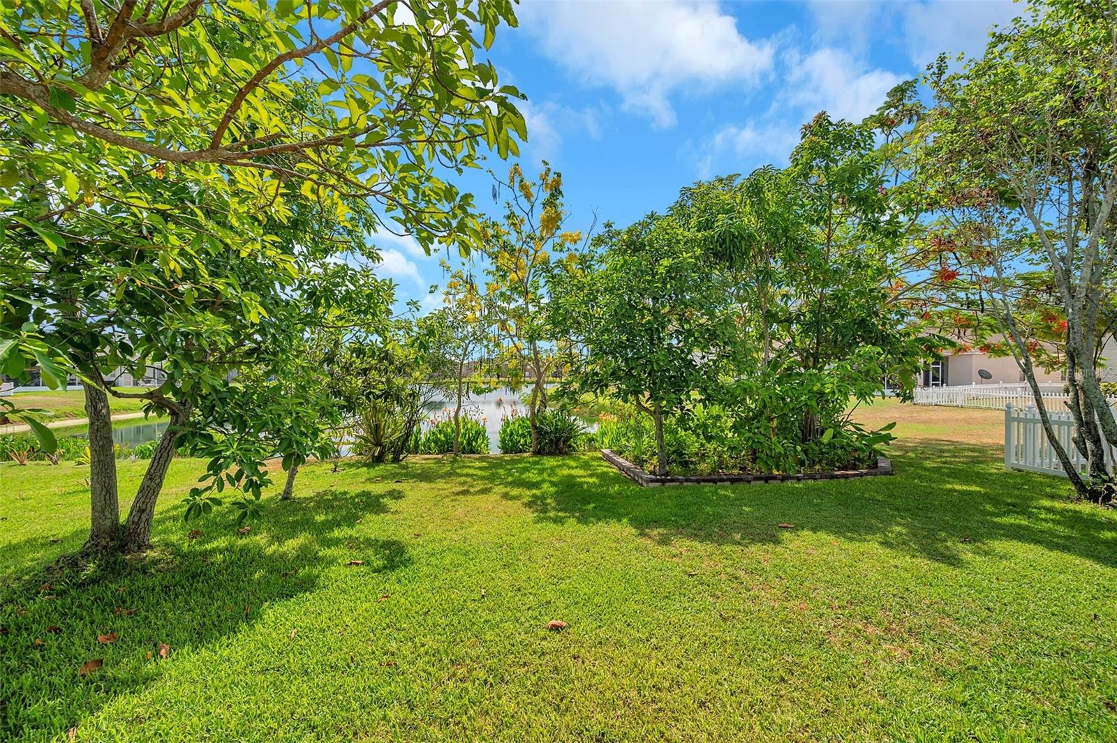 LAKEVIEW VILLAGE SEC M - Residential Lease