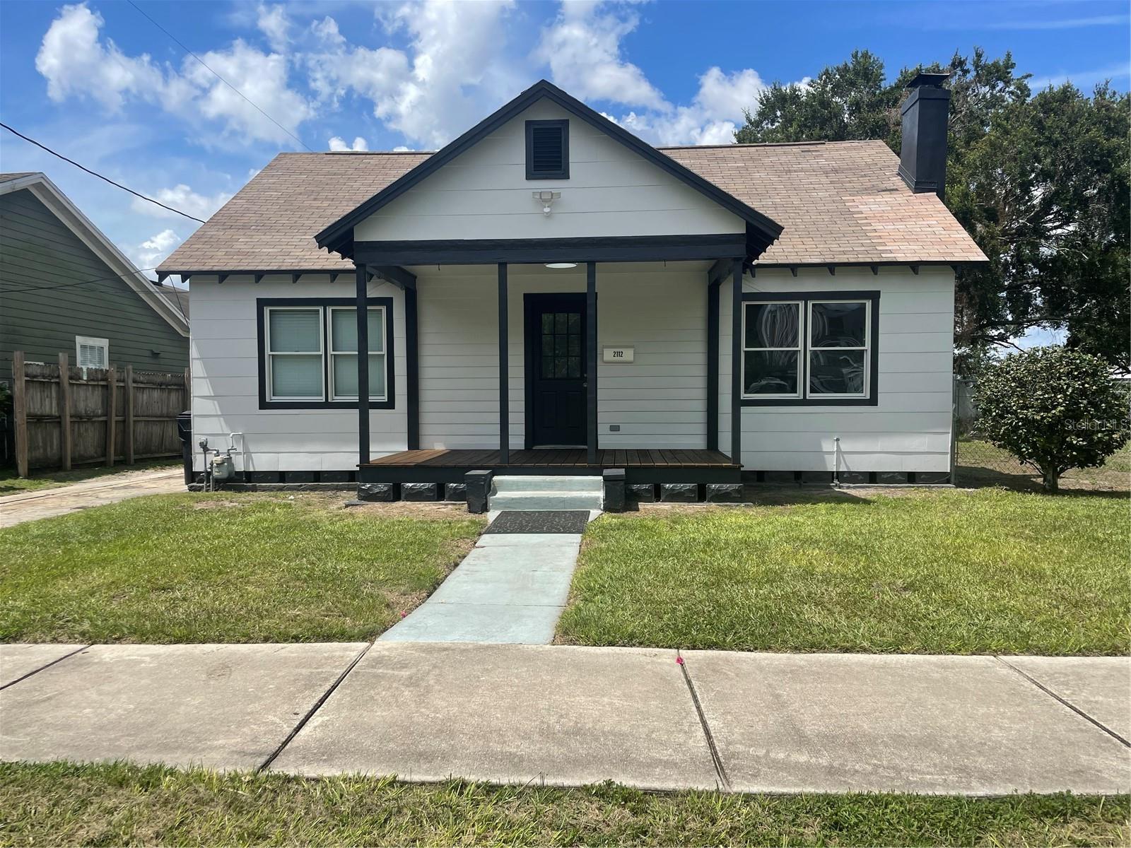 New on the Market - In the middle of SODO. Minutes to Orlando Health and all the Medical Buildings that surround it. Shopping and restaurants are less than a mile away. Owner has painted the exterior and interior, added new ceiling fans and lighting. The massive back yard is fully fenced. Gas water heater, clothes dryer and oven. Appliances are like new. Each bedroom has a walk-in closet. One bedroom has its own bath room. Laundry room has washer and dryer and room for a table or desk. Cozy fireplace is center piece of the home.
Room measurements are approximate.
Call to see it today.