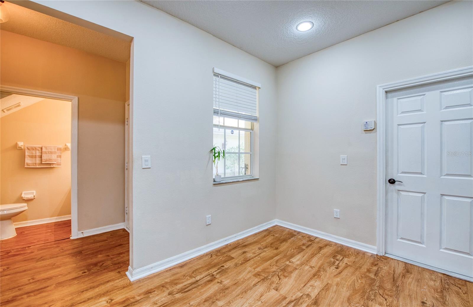 TOWNHOMES AT NORTH LAKE - Residential