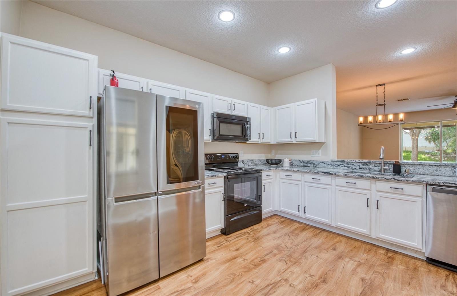 TOWNHOMES AT NORTH LAKE - Residential