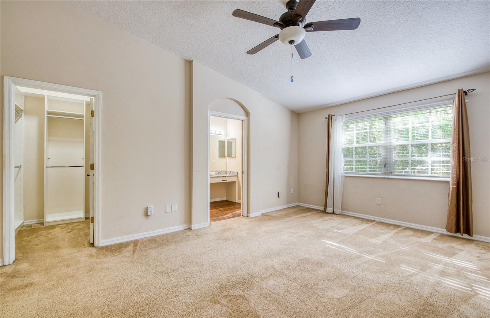 TOWNHOMES AT NORTH LAKE - Residential