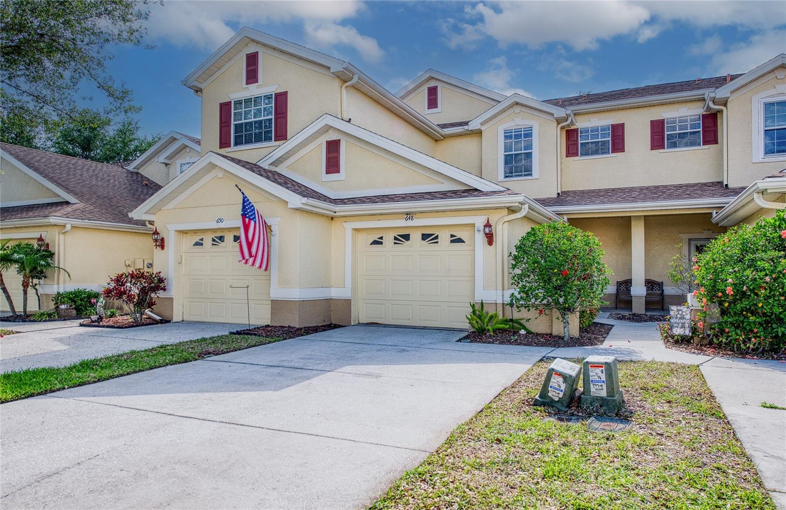 TOWNHOMES AT NORTH LAKE - Residential