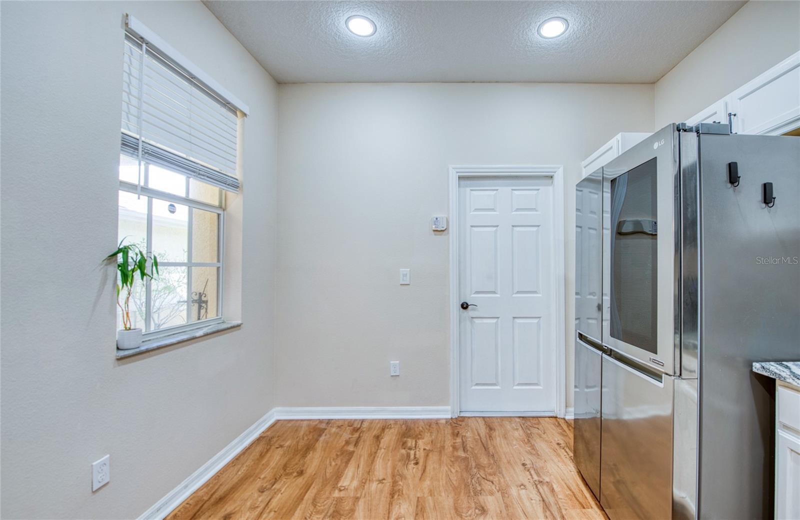 TOWNHOMES AT NORTH LAKE - Residential