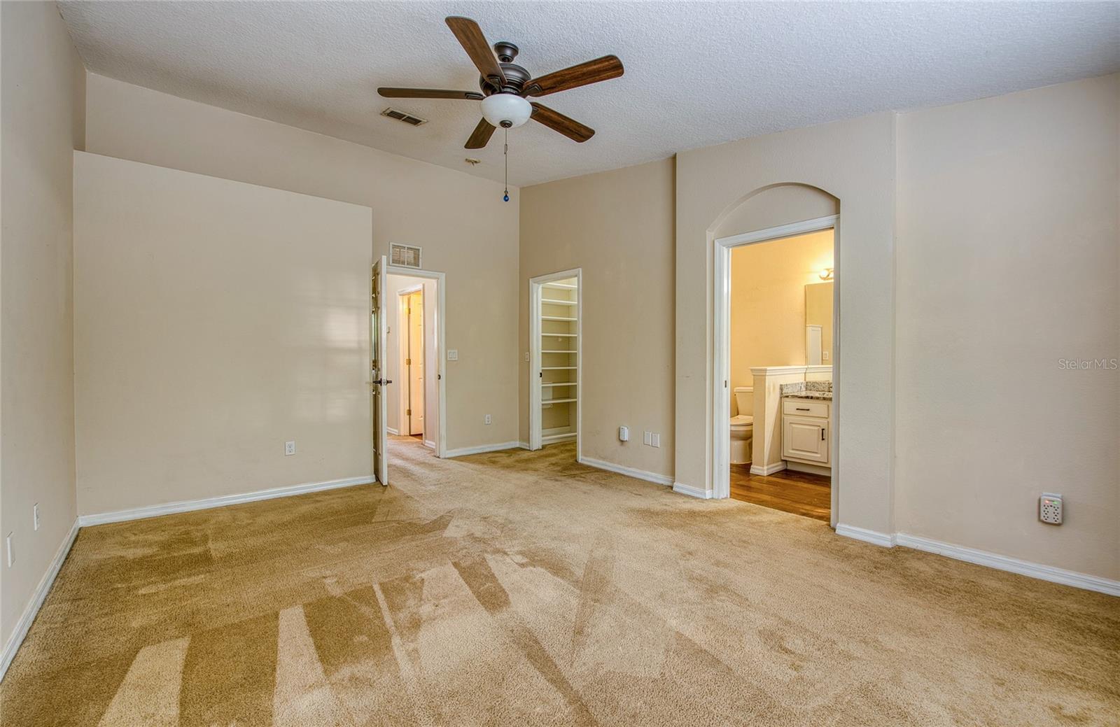 TOWNHOMES AT NORTH LAKE - Residential