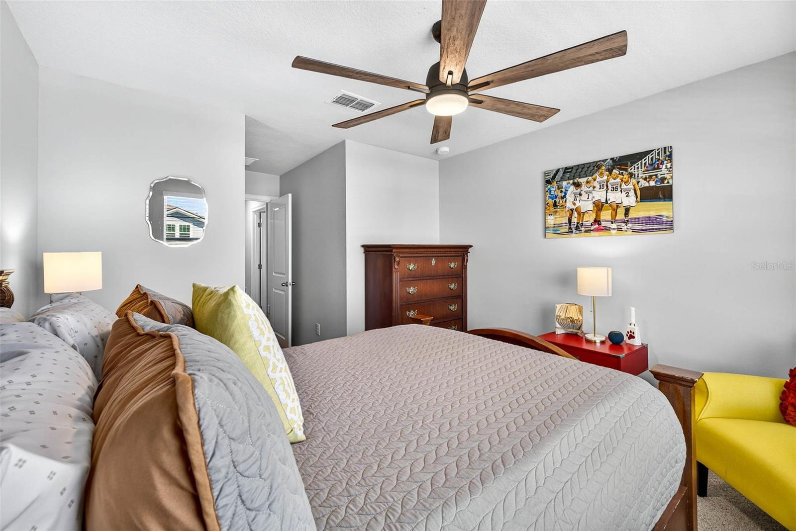 VOLANTI - Residential Lease