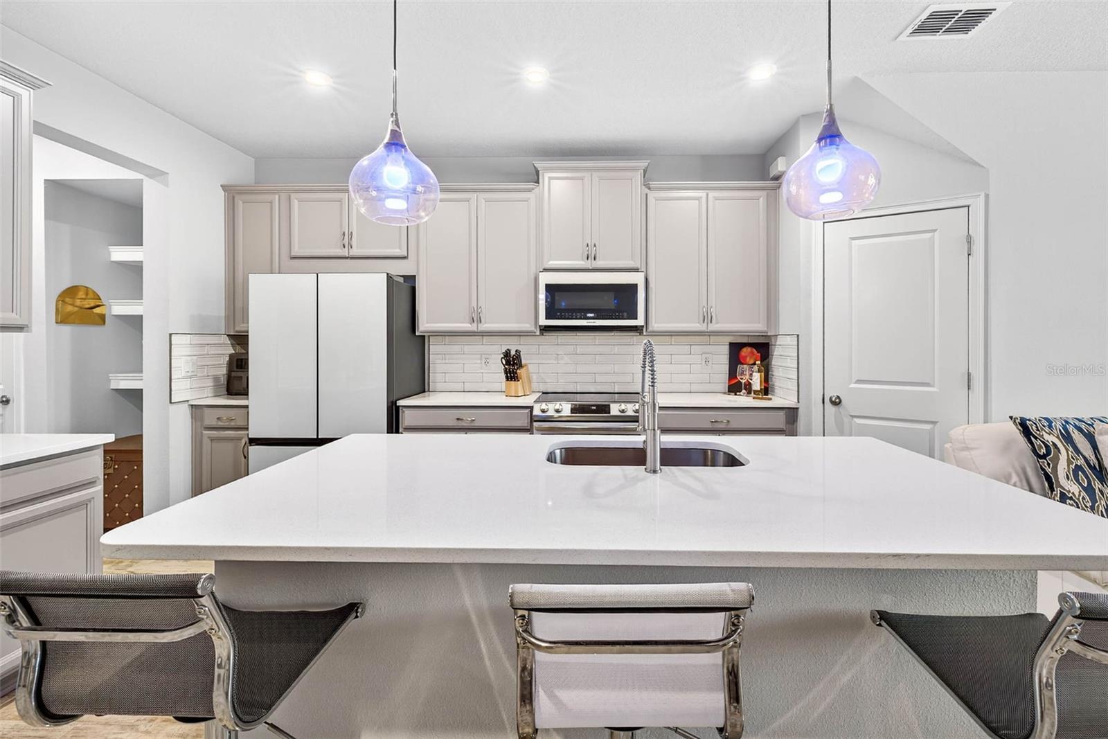 VOLANTI - Residential Lease