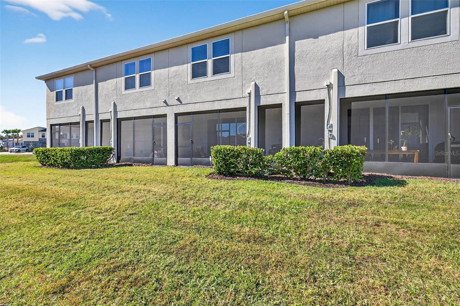 VOLANTI - Residential Lease