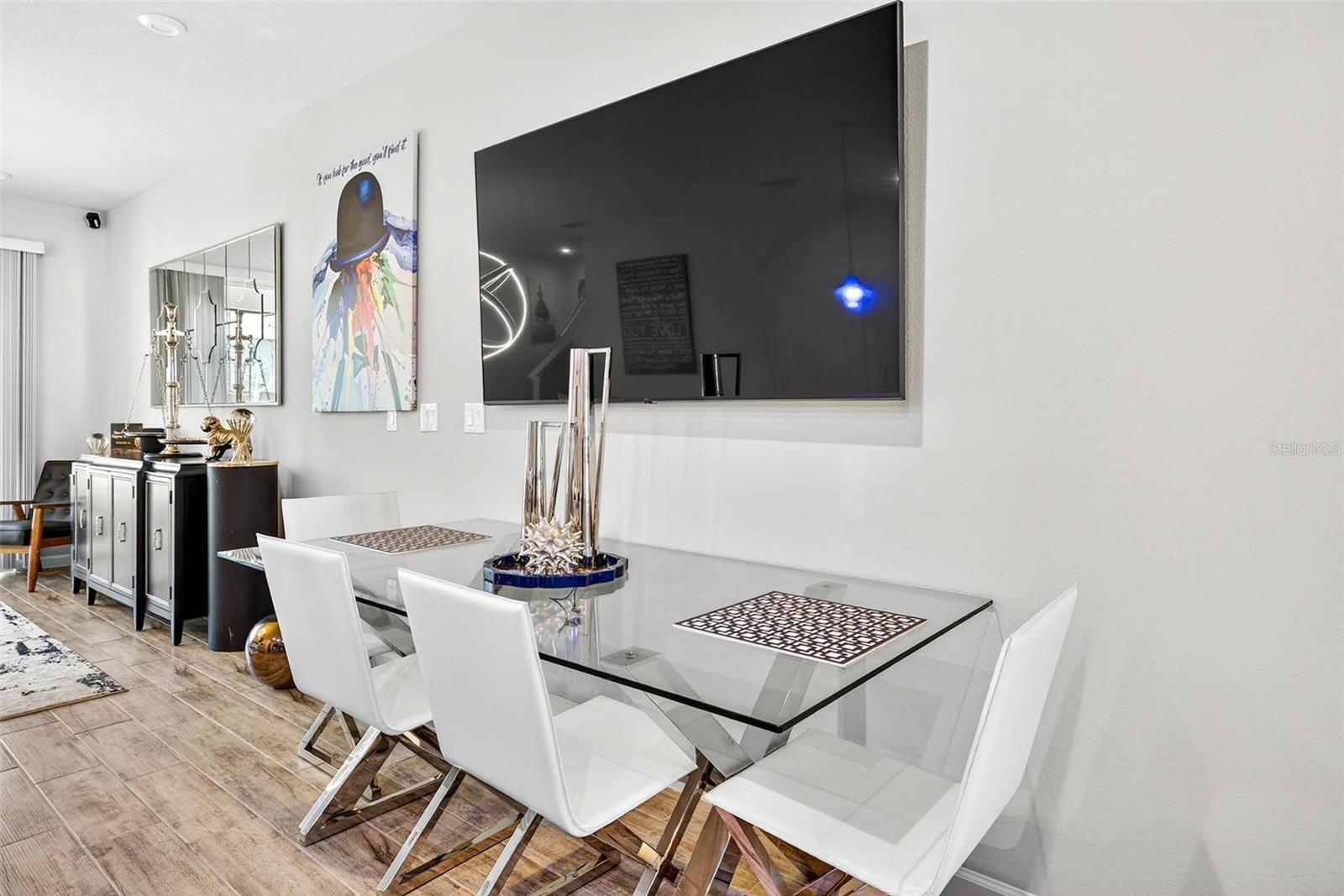 VOLANTI - Residential Lease