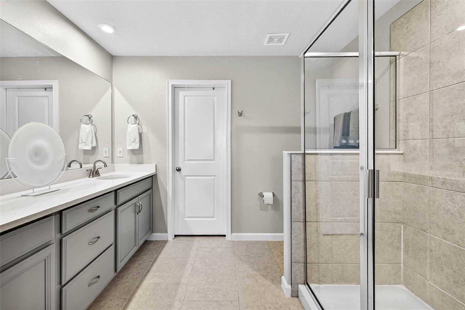 VOLANTI - Residential Lease