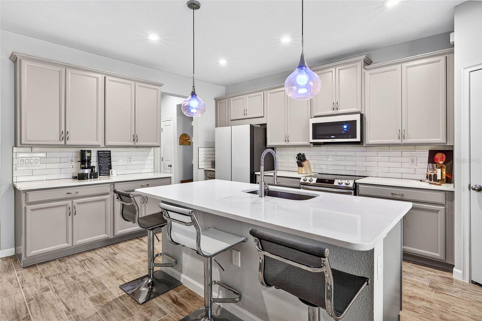 VOLANTI - Residential Lease