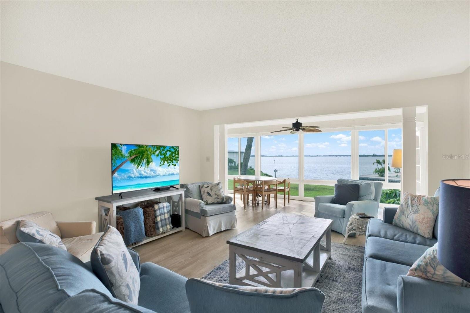 WESTBAY POINT & MOORINGS II - Residential