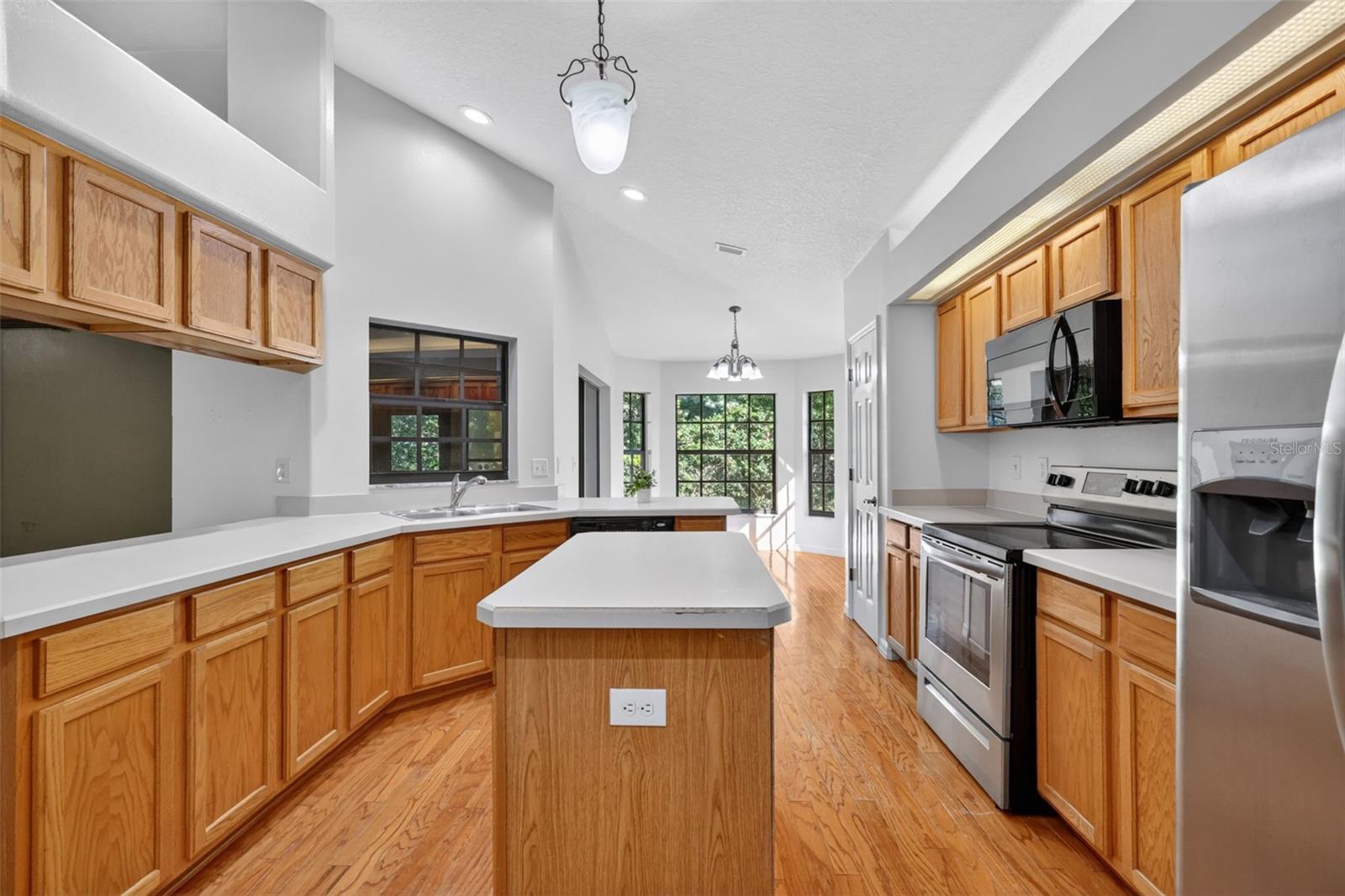 GROVES/BAYTREE PH 1 - Residential