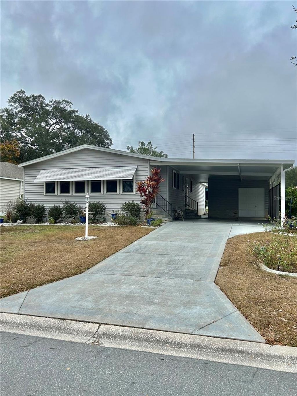Photo of 729 Camelia Court, The Villages, FL 32159 (MLS # G5106507)