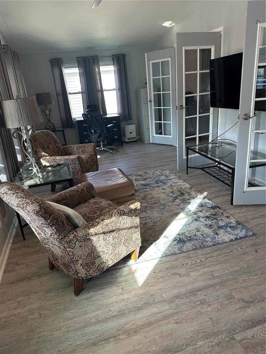 LADY LAKE ORANGE BLOSSOM GARDENS UNIT 08 - Residential