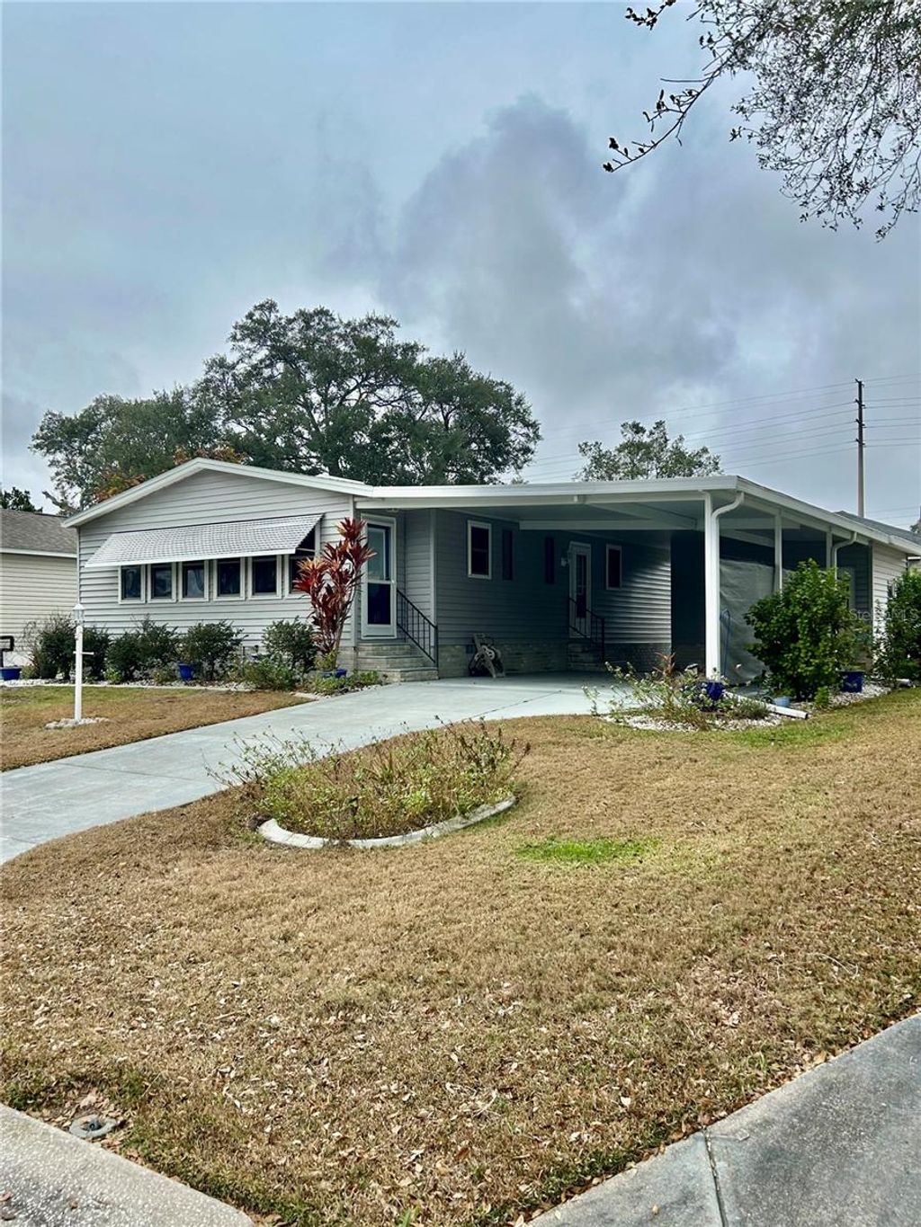 Photo of 729 Camelia Court, The Villages, FL 32159 (MLS # G5106507)