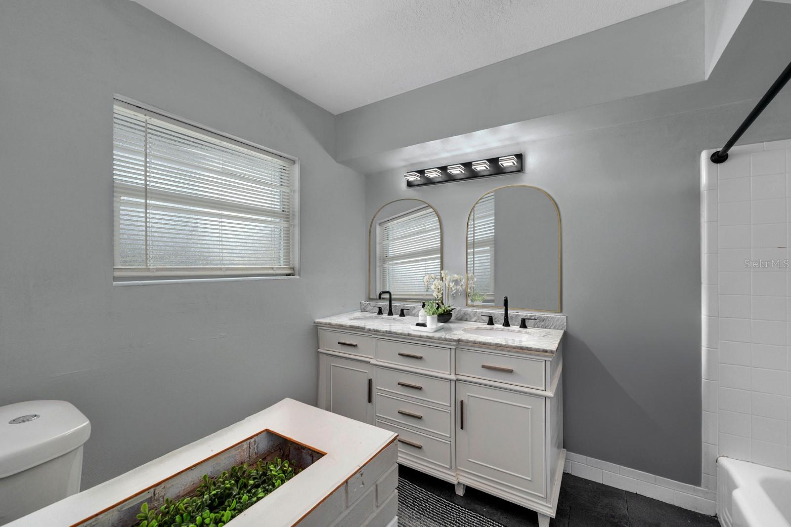 ROSERY GROVE VILLA 1ST ADD - Residential