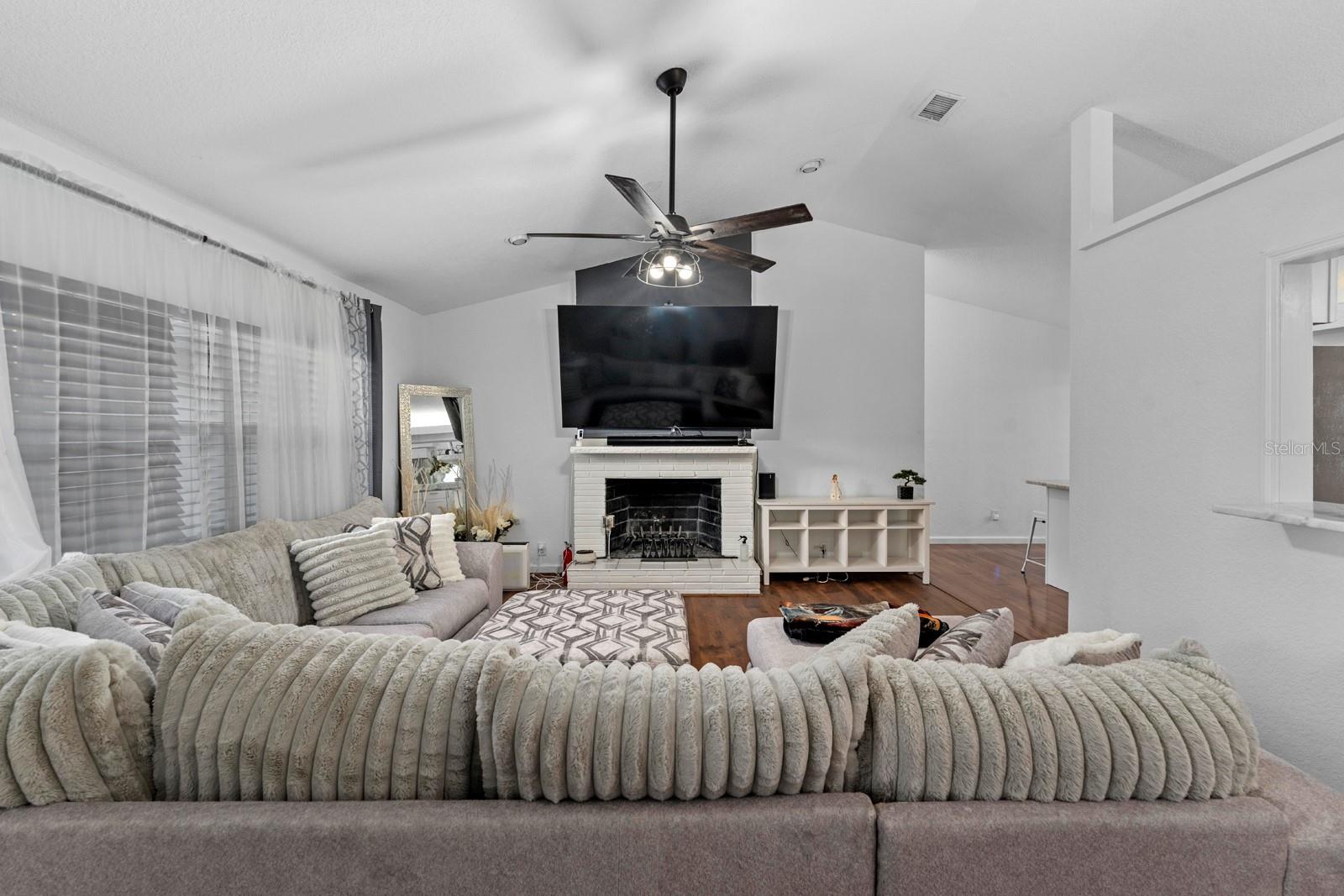 ROSERY GROVE VILLA 1ST ADD - Residential