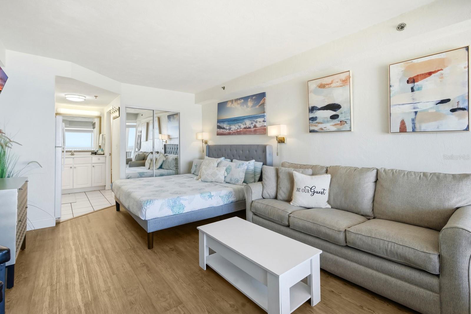 DAYTONA BEACH RESORT & CONFER - Residential