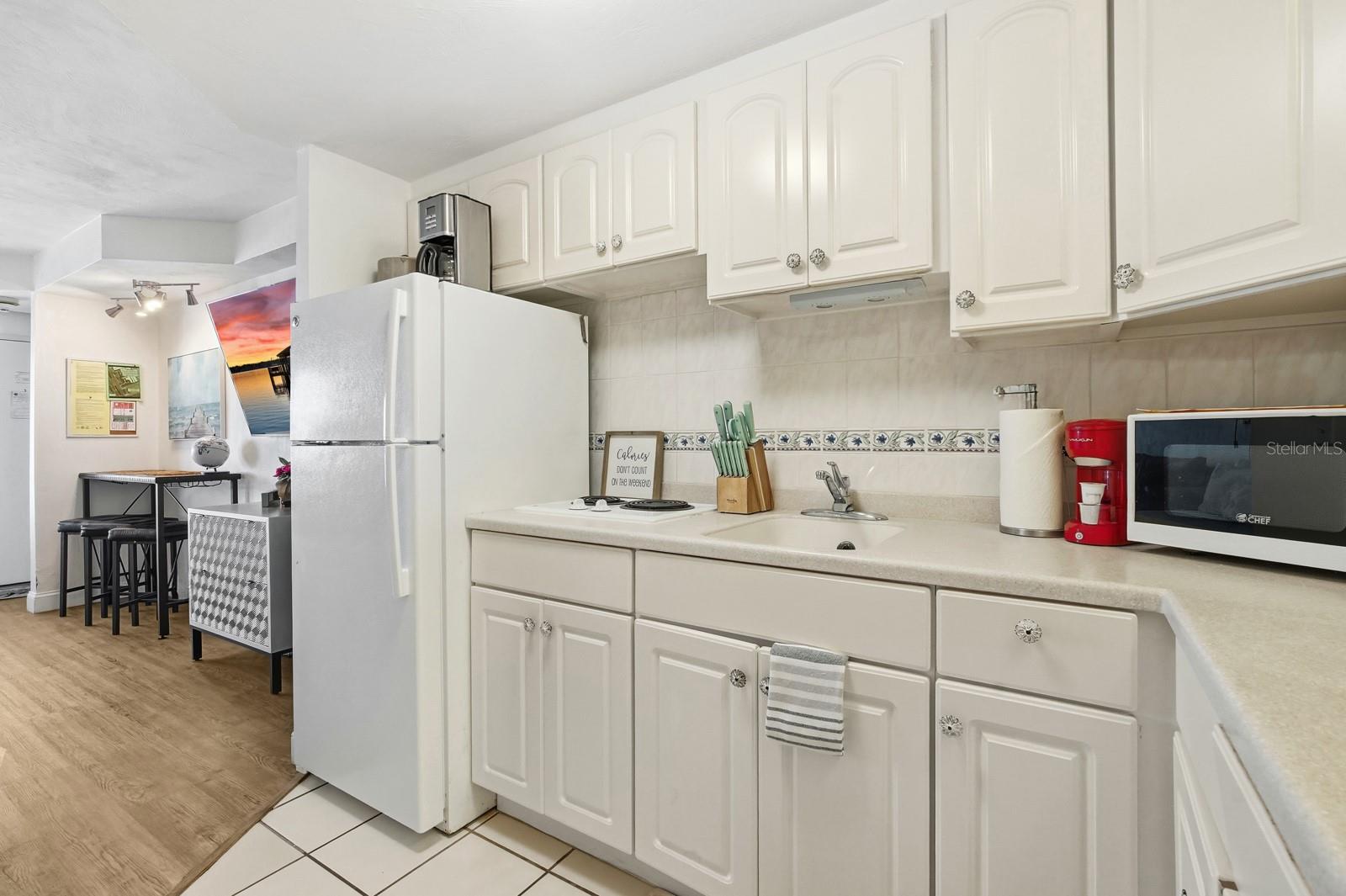 DAYTONA BEACH RESORT & CONFER - Residential