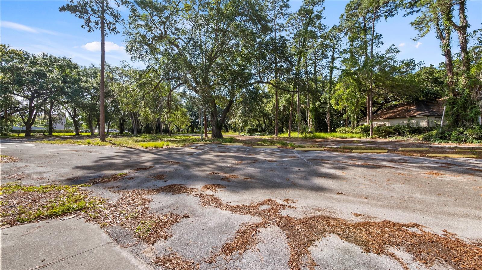 1500 N HOAGLAND BOULEVARD