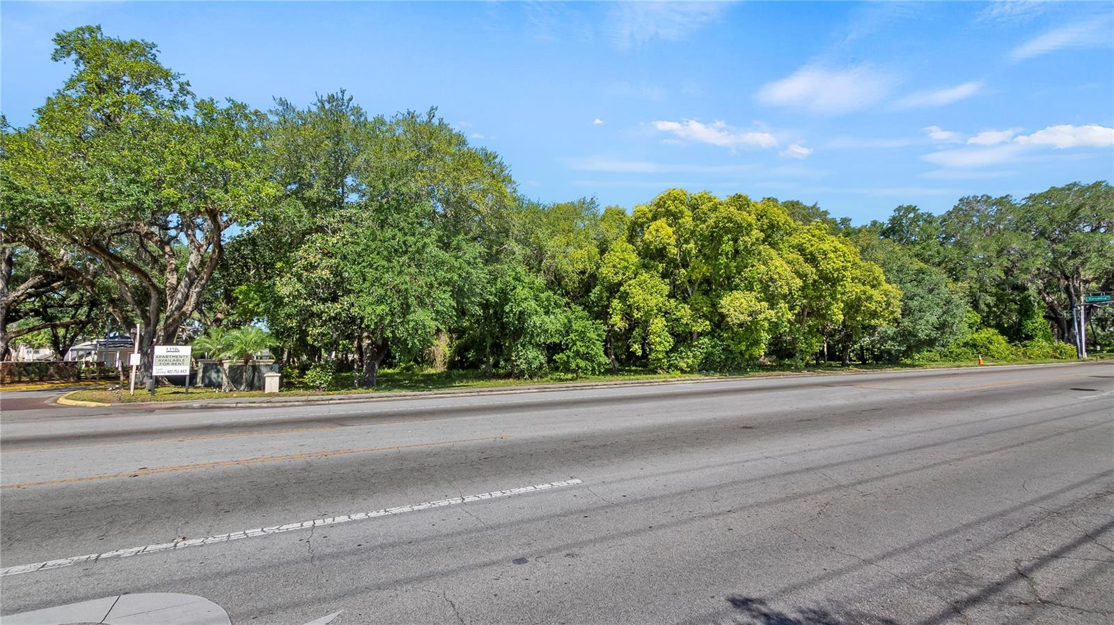 AMBASSADOR PARK - Land