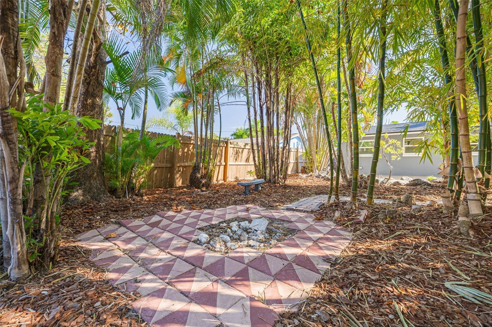 DUNEDIN ISLES COUNTRY CLUB SEC A - Residential