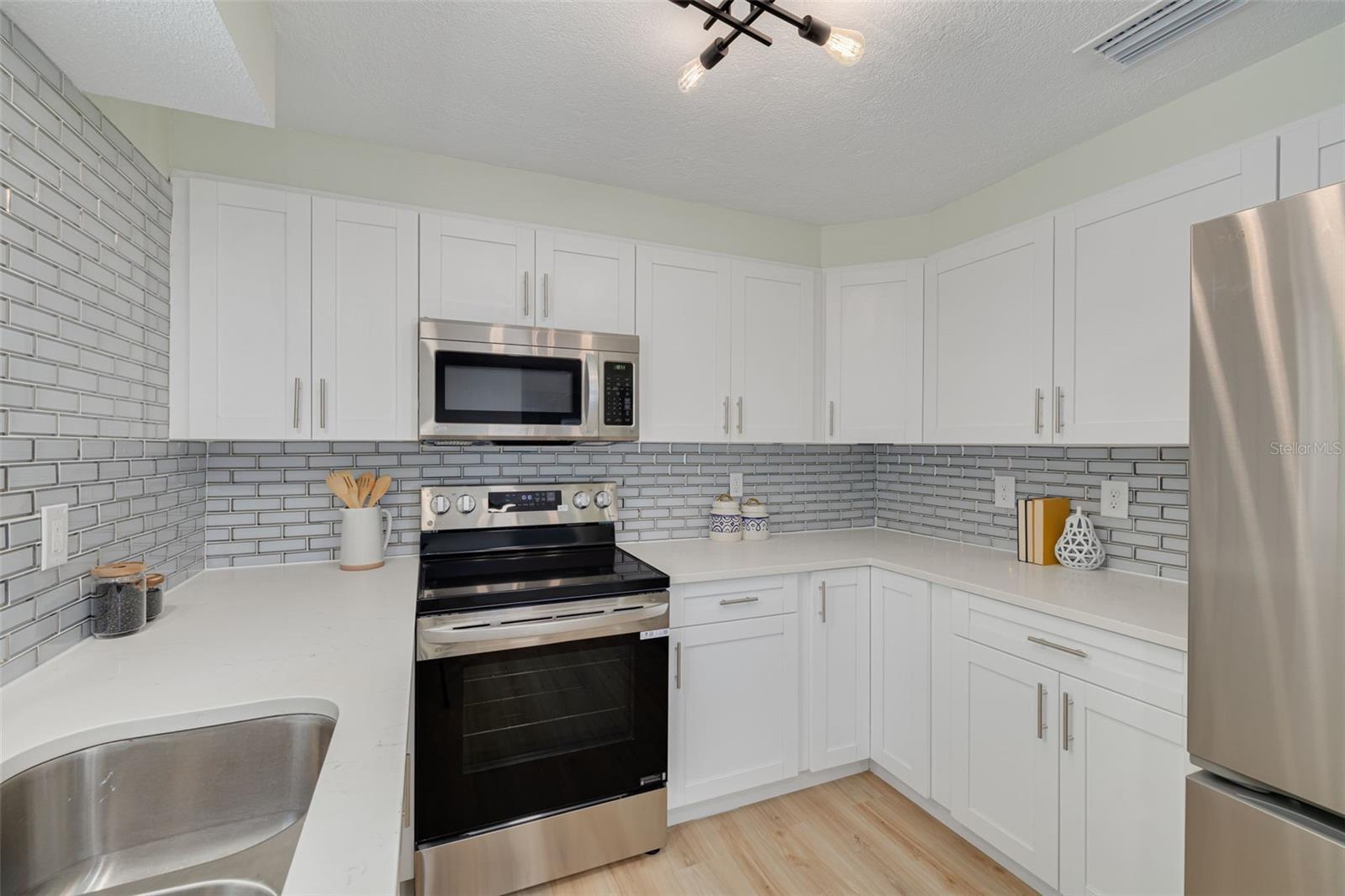 DUNEDIN ISLES COUNTRY CLUB SEC A - Residential