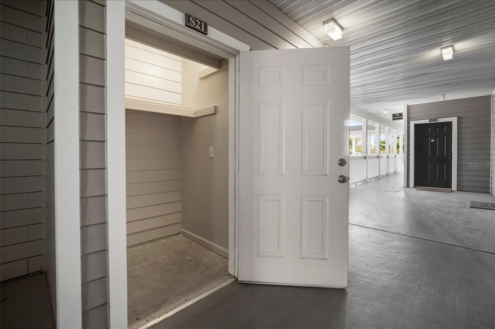 HYDE PARK WALK A CONDO - Residential