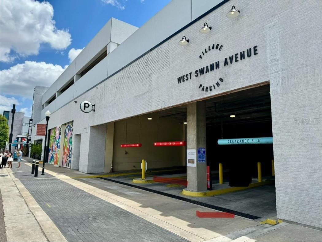 HYDE PARK WALK A CONDO - Residential