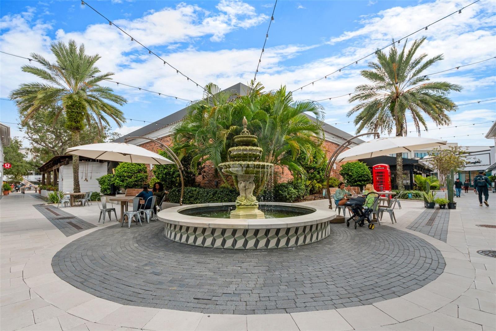 HYDE PARK WALK A CONDO - Residential