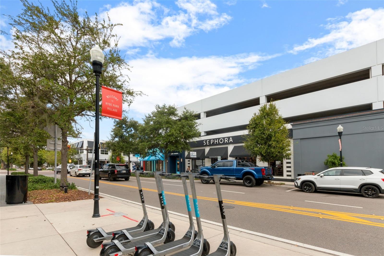 HYDE PARK WALK A CONDO - Residential